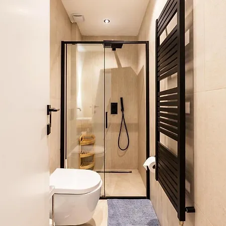 Modern Maltese Townhouse With Jacuzzi By The Sea * Sliema