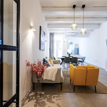 Modern Maltese Townhouse With Jacuzzi By The Sea Nyaraló Sliema
